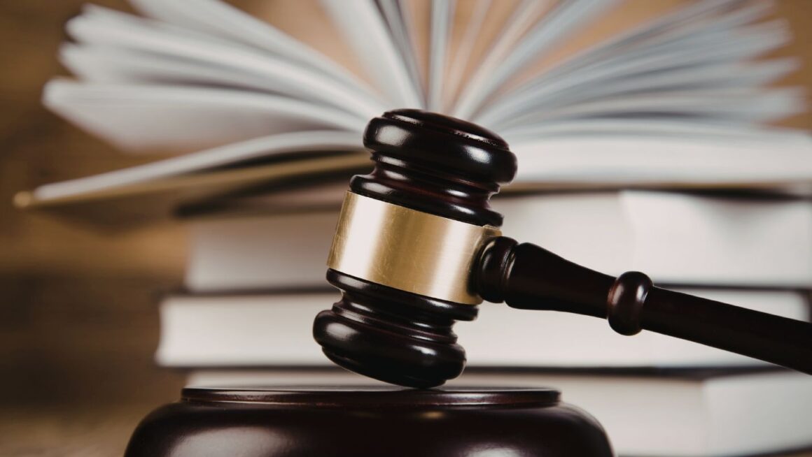 Illinois Lawmaker Proposes Legislation to Prevent Employers From Terminating Cannabis Users